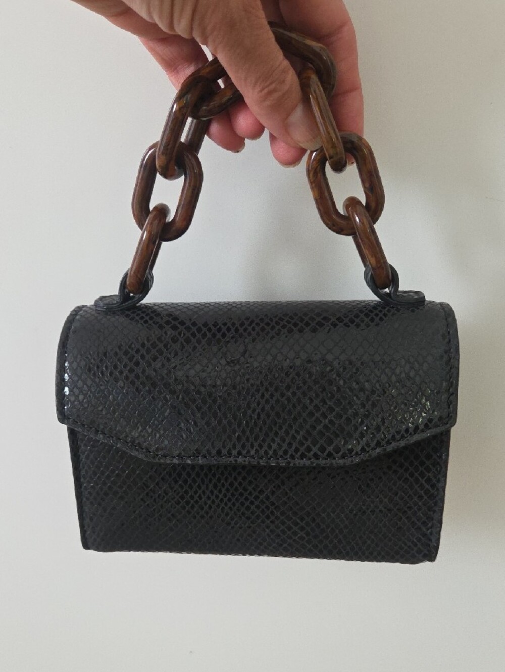 Ganni Black Leather Croc Embossed Belly Belt Bag with Tortoiseshell Handle. NWT. - Picture 5 of 9